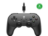 Il controller cablato 8BitDo Pro 2 per Xbox. (Fonte: 8BitDo)