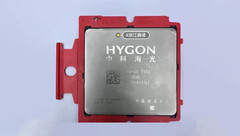 L&#039;ultimo processore Hygon di Sugon adotta il packaging SP5 all&#039;avanguardia di AMD (Fonte immagine: @yuuki_ans/X)