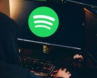 I criminali informatici cercano di attirare gli utenti di Spotify su siti web fraudolenti attraverso playlist ingannevoli e podcast spam. (Fonte: Pexels / Anete Lusina)