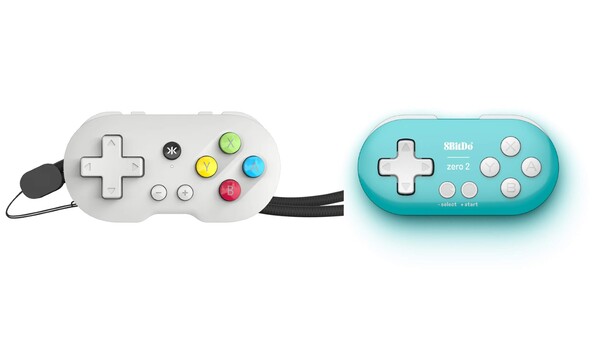 CRKD Atom è leggermente più piccolo di 8BitDo Zero 2. (Fonte: CRKD e 8BitDo).