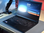 Recensione del notebook Lenovo ThinkPad T16 Gen 3: Grande schermo, grande batteria, ma prestazioni non altrettanto buone