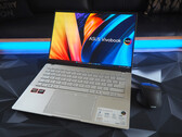 Recensione del laptop Asus VivoBook S 14 OLED: Prestazioni di successo del Ryzen AI 9 HX 370