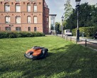 Il rasaerba robotico Husqvarna Automower 520 EPOS è ora disponibile in Europa. (Fonte: Husqvarna)