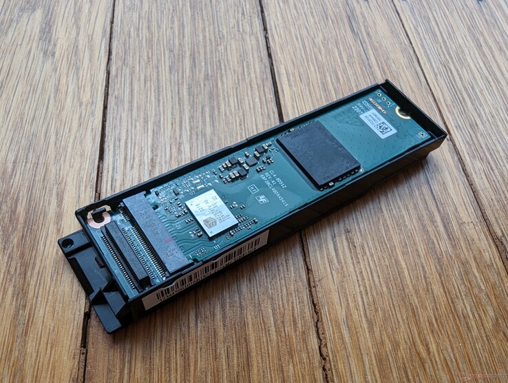 L'SSD M.2 2280 può essere facilmente sostituito con un semplice cacciavite