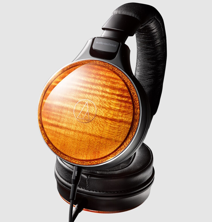 Le cuffie in legno ATH-WB LTD utilizzano mogano, acero e noce per creare un suono caldo e dettagliato. (Fonte: A-T)