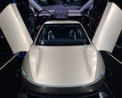 Tesla utilizza i controllori per guidare Cybercab alle esposizioni (Fonte: Notebookcheck)