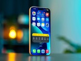 Il successore dell'iPhone 17 Pro qui raffigurato dovrebbe avere un display migliore.