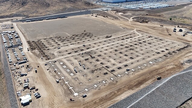 La foto del cantiere rivela che Tesla sta realizzando le fondamenta (fonte: Dan Priestley)