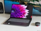 Recensione del Lenovo Yoga Pro 7 14 G9 - Il potente portatile multimediale con AMD Zen 5 e OLED a 120 Hz