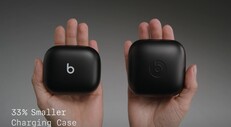 Il Powerbeats Pro 2 ha ora una custodia più piccola rispetto a quella del suo predecessore. (Fonte: Beats by Dre)