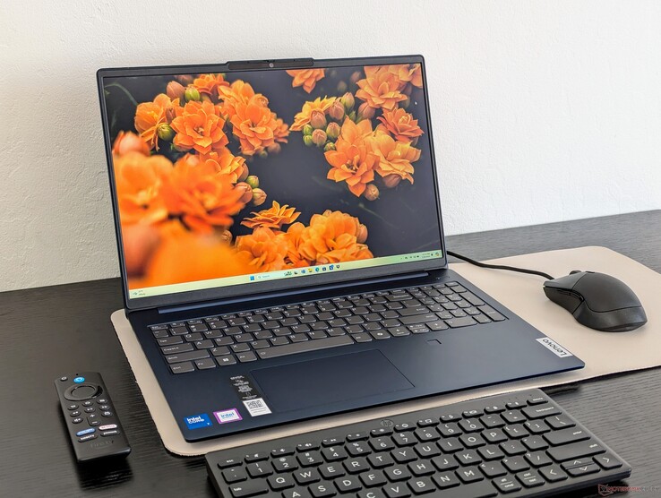 Lenovo IdeaPad Slim 7 16IRU9 (conosciuto anche come IdeaPad Slim 7 16 G9)