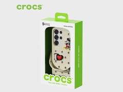 La custodia Crocs per Galaxy S25 è dotata di charms Jibbitz. (Fonte: Crocs)