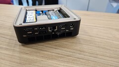 Sapphire ha mostrato un nuovo mini PC alimentato da AMD (fonte: Computerbase)