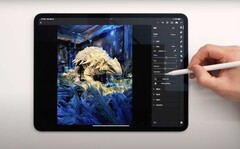 La nuova linea di iPad Pro presenta schermi OLED in tandem e il nuovo SoC M4. (Fonte: Dave2D su YouTube)