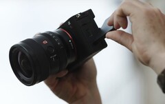 L&#039;ultima aggiunta di Sony alla sua linea di compatte full-frame è la A7C R da 61 MP, destinata alla fotografia di fascia alta. (Fonte: Sony)