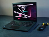 Recensione del portatile Lenovo ThinkPad P14s G4 Intel: Piccola workstation OLED con scarsa autonomia