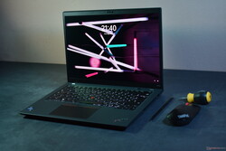 in recensione: Lenovo ThinkPad P14s Gen 4 Intel, dispositivo per la recensione fornito da