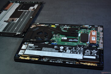 Lenovo ThinkPad P14s Gen 4 Intel: Interno