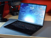 Recensione del notebook Lenovo ThinkPad T14s Gen 5: Il T-ThinkPad premium con Intel Core Ultra