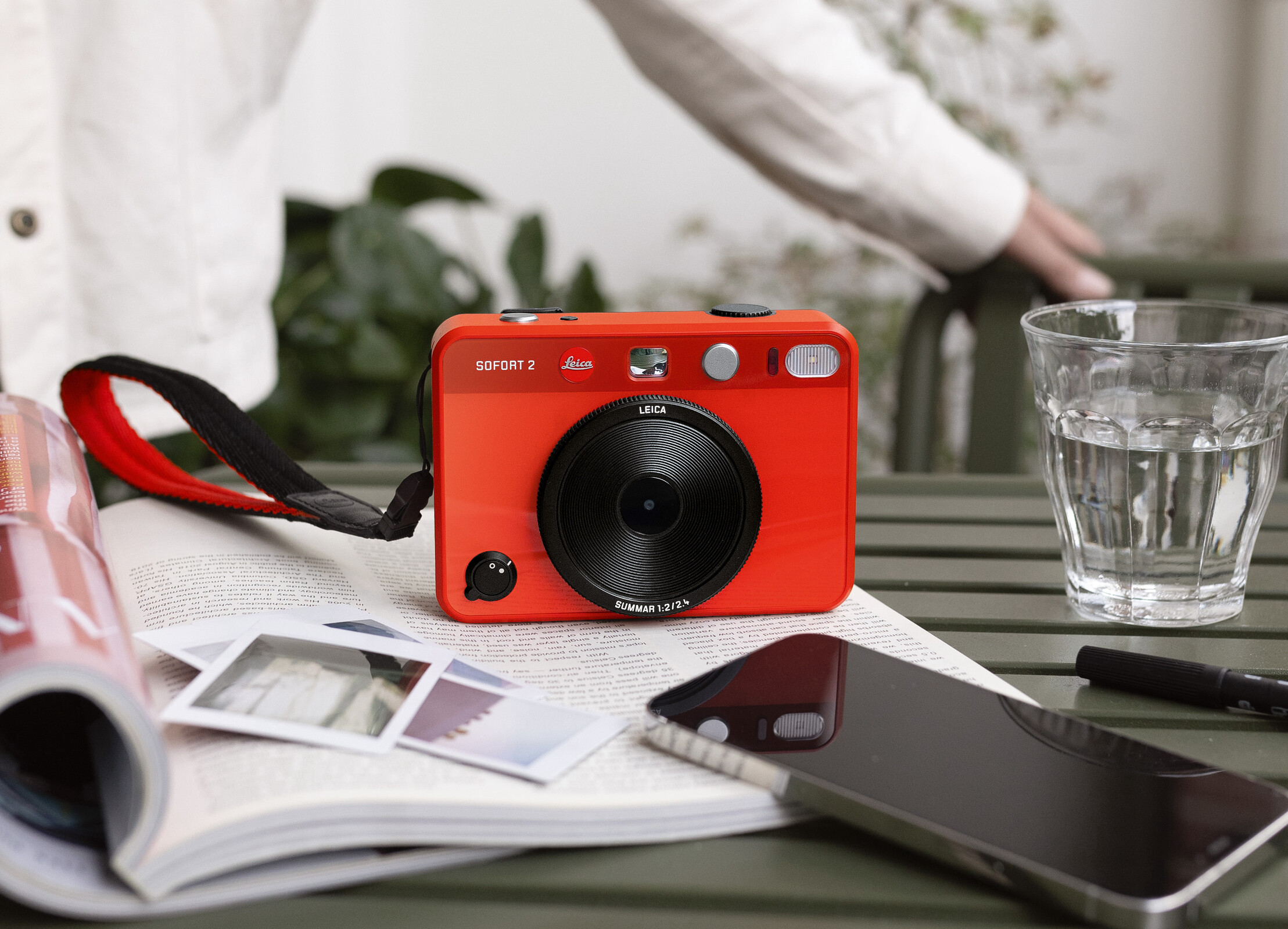 La nuova fotocamera istantanea ibrida Sofort 2 di Leica è la più economica  tra le Leica attualmente disponibili -  News
