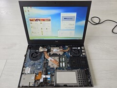 Implementazione del computer portatile (Fonte immagine: Vogons)