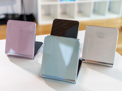 Sono emerse online nuove informazioni sul Samsung Galaxy Z Flip6 (immagine via own)