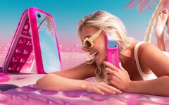 Un po&#039; in ritardo, HMD Global presenta un telefono flip per il film di Barbie. (Fonte: HMD Global)