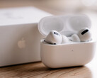 si prevede che iOS 19 porterà il supporto per la traduzione dal vivo agli AirPods Pro. (Fonte immagine: David Levêque - Unsplash)