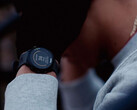 Il Forerunner 945 è uno dei tre vecchi smartwatch Forerunner in linea per un nuovo aggiornamento. (Fonte: Garmin)