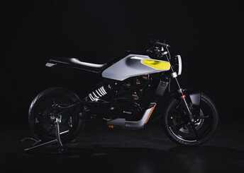 Il concept E-Pilen, presentato nel 2021, deriva da Svartpilen e Vitpilen (fonte: Husqvarna)