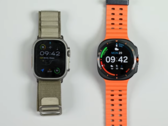 Il Apple Watch Ultra (a sinistra) con il Galaxy Watch Ultra. (Fonte: iFixit)