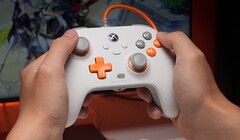 Il GameSir T7 è un controller cablato con joystick e grilletti a effetto hall. (Fonte: GameSir)