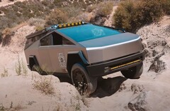 Il Cybertruck naviga brillantemente su un percorso fuoristrada impegnativo. (Fonte: Wild Horses Off-Road via YouTube)