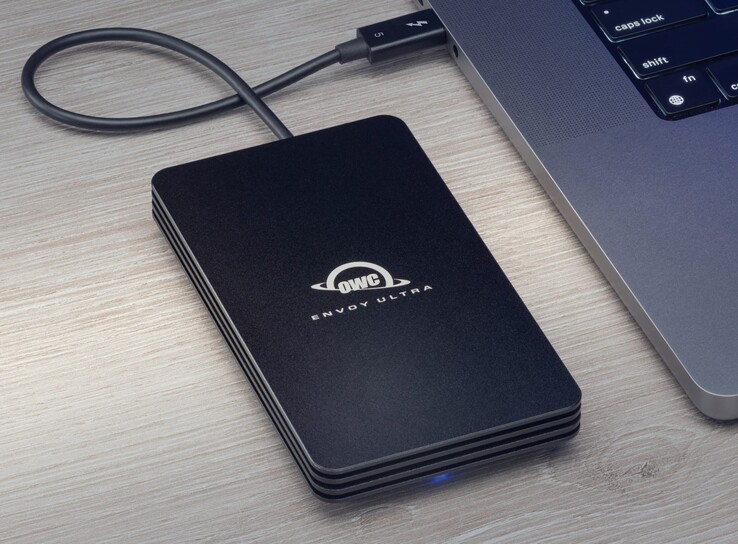 Envoy Ultra è compatibile con le porte Thunderbolt 3-5 e USB-C, ma richiede una porta Thunderbolt 5 per ottenere la massima velocità di trasferimento. (Fonte: OWC)