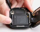 Le riparazioni del Apple Watch Series 10 rimangono difficili. (Fonte: iFixit)