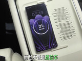 L'Oppo Find N5 dovrebbe ricaricarsi in modalità wireless più rapidamente di quanto possano fare molti dei suoi colleghi con una connessione via cavo. (Fonte: Oppo)