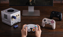 8BitDo ha progettato il ricevitore NGC Retro per completare visivamente il GameCube viola. (Fonte: 8BitDo)