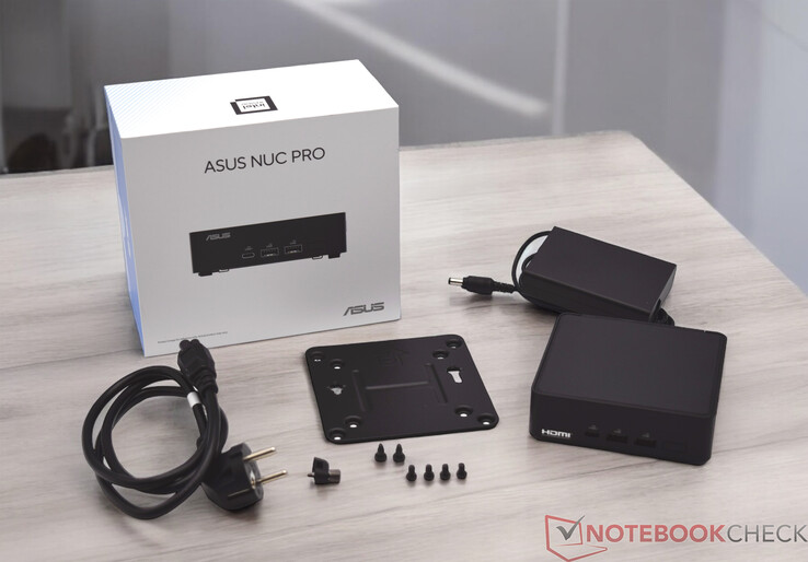 Ambito di consegna dell'Asus NUC 14 Pro