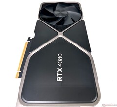 La RTX 4080 Founders Edition è stata lanciata con un prezzo di listino di 1.199 dollari.