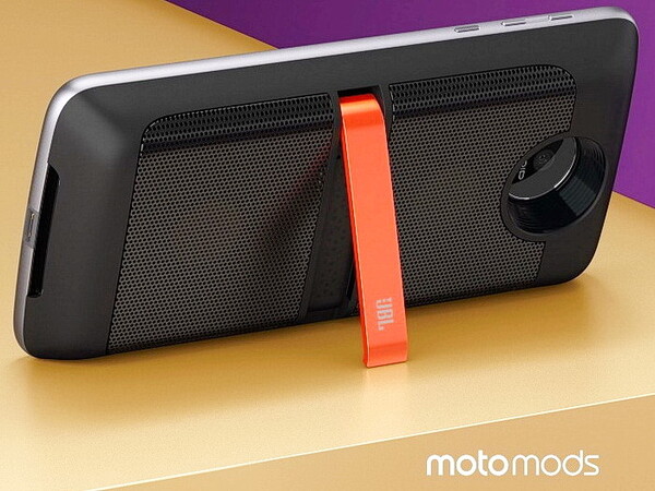 Il Moto Z Speaker Mod per la serie Moto Z aveva una batteria integrata e un cavalletto. (Fonte immagine: Motorola)